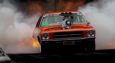 Cum sa arzi cauciucurile intr-o singura clipita - Photo