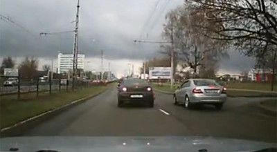 O şoferiţă salvează viaţa unui muncitor - Photo