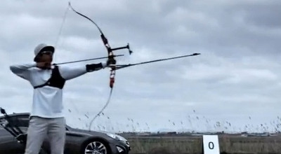 Hyundai Genesis se dueleaza cu...o sageata - Photo