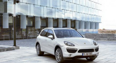 Cayenne, scăpat din nou pe internet - Photo