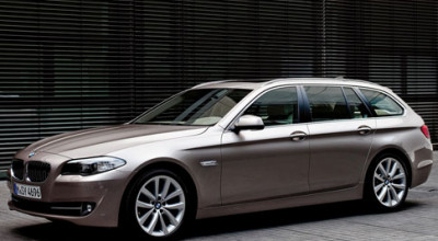 A patra generaţie - Photo