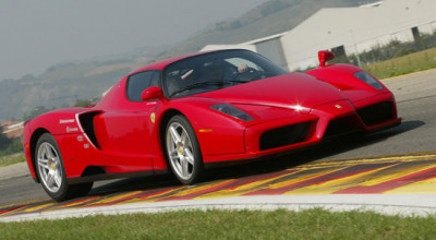 Succesorul lui Ferrari Enzo va avea aproape 1000 cp! - Photo