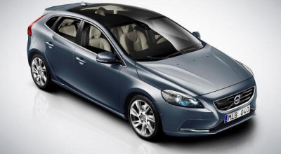 Imagini clare cu Volvo V40 - Photo