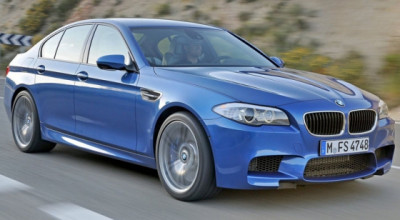 Cu un M5 s-a realizat cea mai rapidă felicitare de Crăciun - Photo