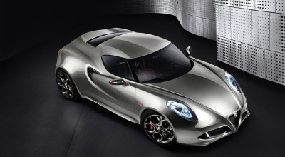 Alfa Romeo 4C: 900 kilograme, fără caroserie din fibră de carbon - Photo