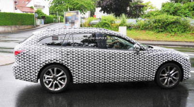 Primele poze cu Mazda 6 break - Photo