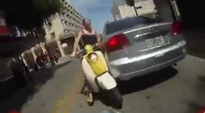 Scuterul nu are frana in cazul femeilor - Photo