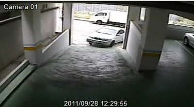 Tu de cate ori poti sa-ti lovesti masina in mai putin de 2 minute? - Photo