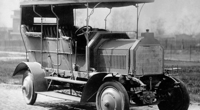 Mercedes-Benz implineste105 ani de cand ofera masini cu tractiune integrala - Photo