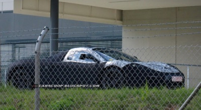 Imagini spion cu succesorul lui McLaren F1 - Photo