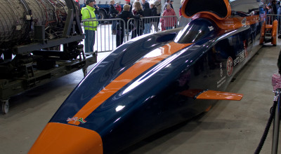 Monstrul pe roţi cu motoare de avion şi rachetă - Photo