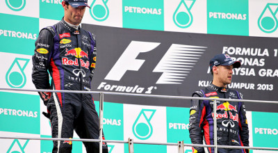 Vettel a câştigat la Sepang după un duel memorabil cu coechipierul Mark Webber - Photo