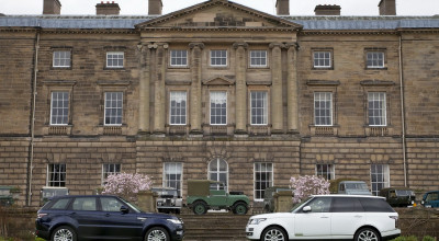 Land Rover sărbătoreşte 65 de ani de la lansarea modelului Defender - Photo