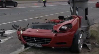 Accident incredibil cu un Ferrari 612 Scaglietti - Photo
