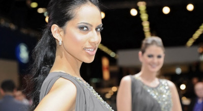 Hostessele de la Qatar Motor Show 2012 - Photo