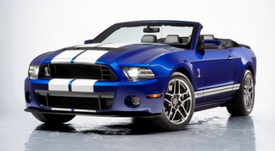 Decapotabila cu 650 de cai-putere sub capotă - Photo