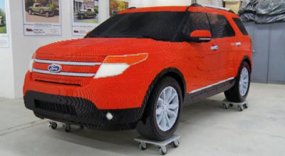 Ford Explorer - Photo