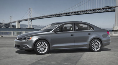AutoExpert - VW Jetta Hybrid - Photo
