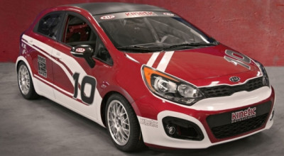 Kia Rio în echipament sportiv - Photo