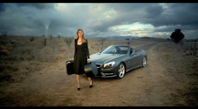 Supermodelul Lara Stone în reclama la noul Mercedes-Benz SL - Photo