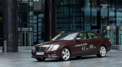 Mercedes Benz E300 Hybrid - Photo