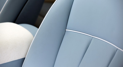 Primele imagini ale modelelor de inspiraţie Art-Deco pe care le aduce Rolls-Royce la Paris - Photo