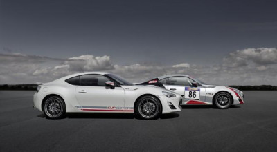 Toyota GT86 Cup Edition – mai multe dungi, alcantara şi două bilete la Nurburgring - Photo