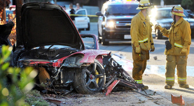 Paul Walker, eroul principal din seria Fast and Furious a murit într-un accident auto! - Photo