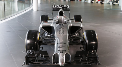 McLaren a dezvăluit noul monopost MP4-29 - ultimul cu motor Mercedes - Photo