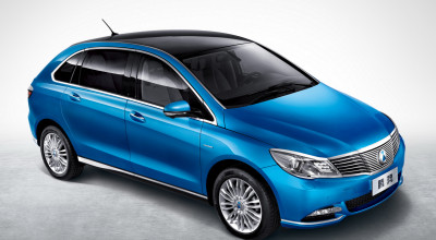 Mercedes şi chinezii de la BYD au lansat modelul electric Denza - Photo