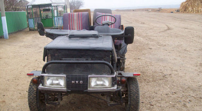 A vândut porcul pentru a-şi construi propria maşină! - Photo