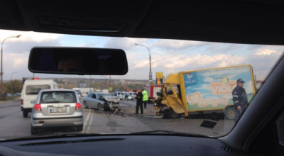 Atenţie Şoferi! Ambuteiaje pe strada Munceşti din capitală ca urmare a unui accident rutier! - Photo
