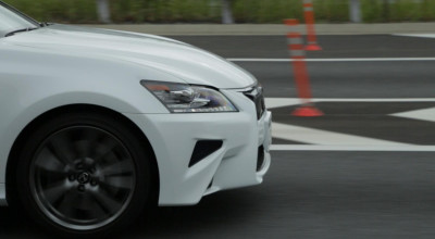 Lexus a prezentat propriul model autonom capabil să 