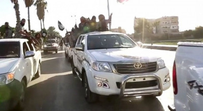 Toyota suspectată de relaţii cu teroriştii ISIS! Sirienii preferă SUV-urile nipone! - Photo