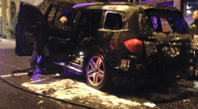 Un SUV a fost făcut scrum noaptea trecută în centrul capitalei. - Photo