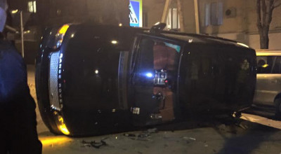 Încă un Range Rover accidentat în capitală! De data aceasta e fosta soţie a lui Gabriel Stati - Photo