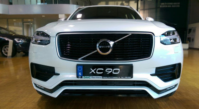 Primul Volvo XC90 R-Design a ajuns în Moldova. Află cât costă SUV-ul! - Photo