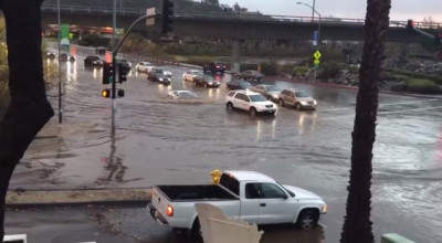 Un Lamborghini submarin? Nu! Doar un Gallardo pe o stradă inundată (VIDEO) - Photo
