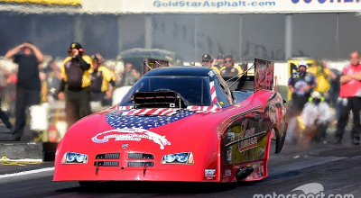 Cum opreşti un dragster care zboară cu peste 490 km/h iar paraşuta nu se depliază!? (VIDEO) - Photo