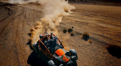 Matt LeBlanc se umple de praf chiar în primul episod Top Gear (VIDEO) - Photo