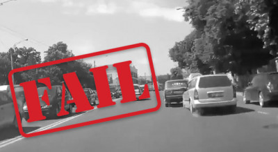 FAZA ZILEI: Şoferul unui Opel îşi măsoară muşchii cu un BMW dar sfârşeşte tamponând o LADA! - Photo