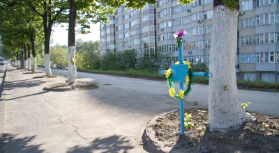 ”Nu” crucilor de pe carosabil! În scurt timp, ar putea începe demontarea acestora. - Photo