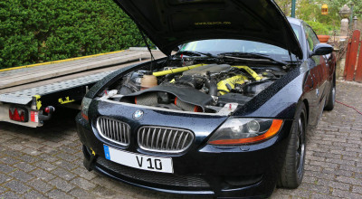 Pe eBay găseşti un BMW Z4 cu motor de Dodge Viper şi frâne de Audi R8! - Photo