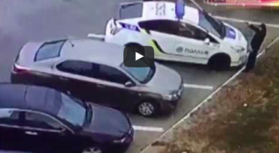 Caz tragic în Ucraina! Un șofer omoară doi polițiști cu sînge rece! - Photo