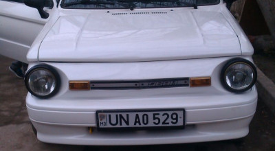 Două la preţ de una. Cu doar 7000 de euro poţi cumpăra acest ZAZ unicat Cabrio şi primeşti cadou o Mazda!