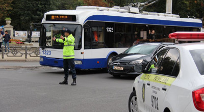 Atenţie Şoferi! Evitaţi astăzi centrul Capitalei, va avea loc inaugurarea pomului de crăciun - Photo