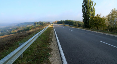 VOTAT! Începând cu anul 2017 primăriile vor fi cele care vor primi banii pentru reparaţia drumurilor. - Photo