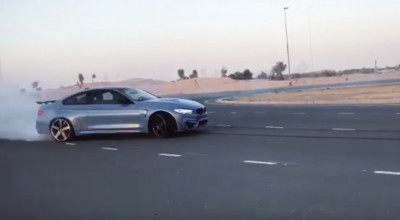 Arabii ne învaţă ce înseamnă driftul de stradă cu un M4! Pe şosea nu pe zăpadă - Photo