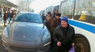 Şoferiţa Porsche-ului Cayenne, parcată în staţie s-a ales cu...o amendă (VIDEO) - Photo