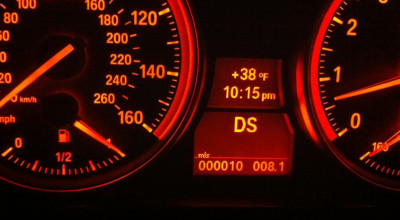 Vânzătorii de automobile care modifică datele odometrului vor putea fi penalizaţi! Proiectul de lege a fost votat! - Photo